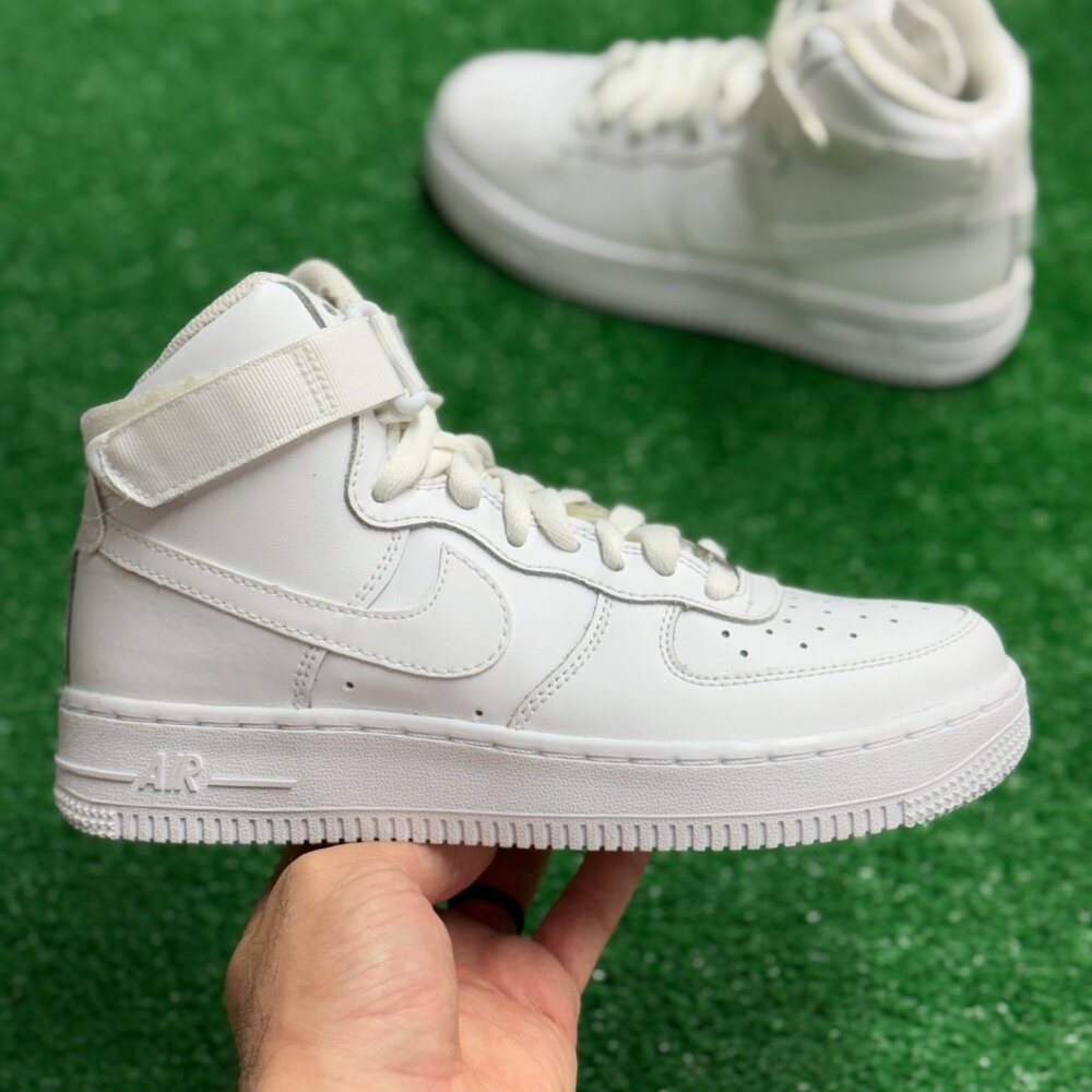 Nike Air Force 1 High LE Triple White DH2943-111 VNDS GS Sz 5 / Womens Sz 6.5